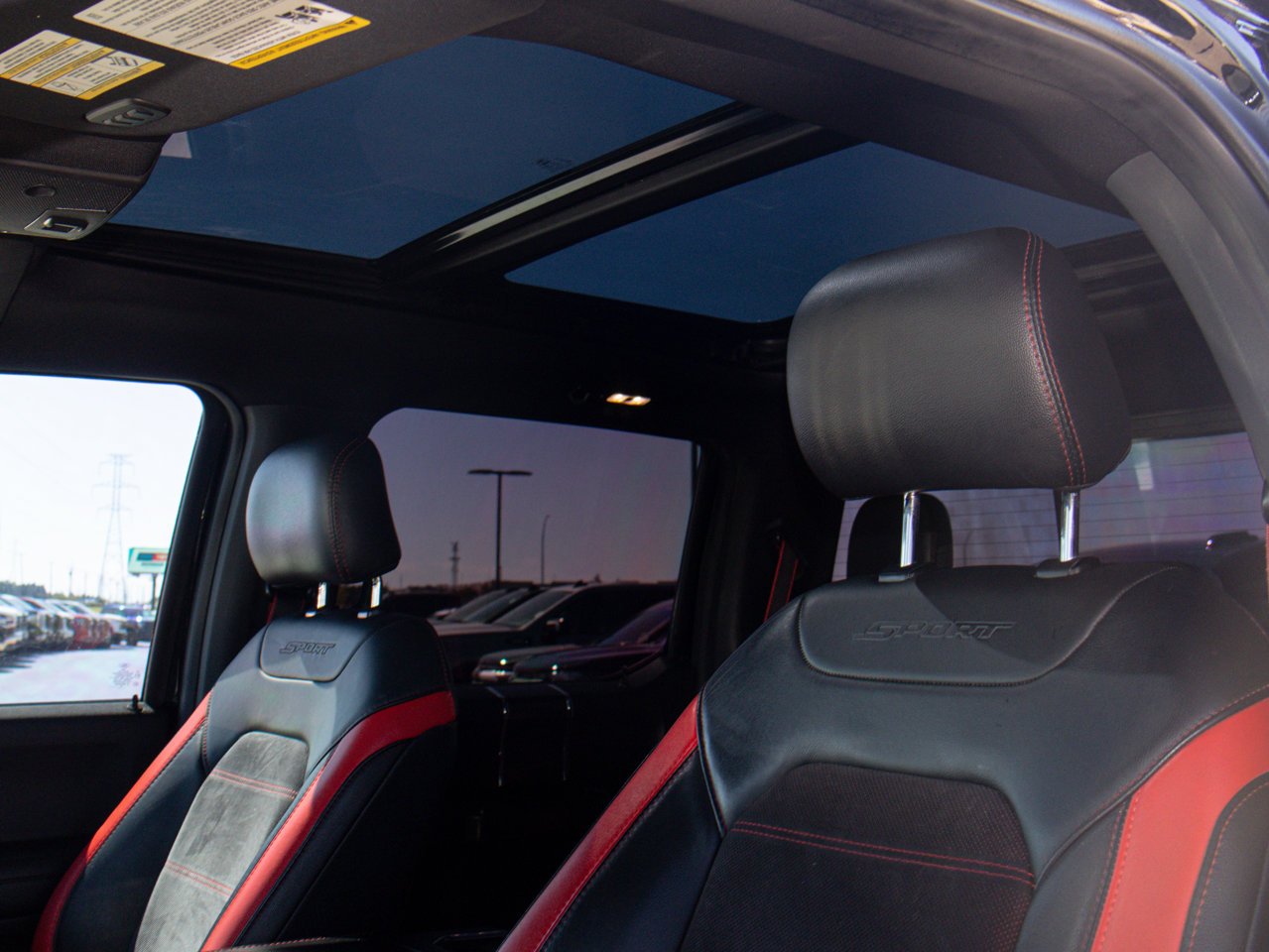 2016 Ford F-150 4WD SuperCrew 145 Lariat Black Sherwood Park - photo #19