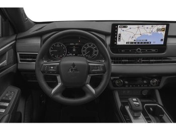 Mitsubishi Outlander LE