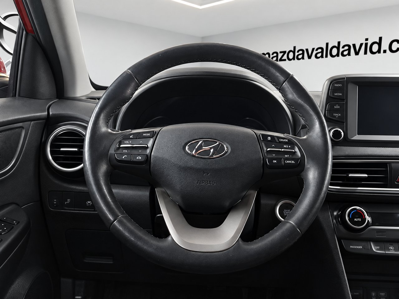 2018 Hyundai Kona 2.0L Luxe Red Val-David - photo #19