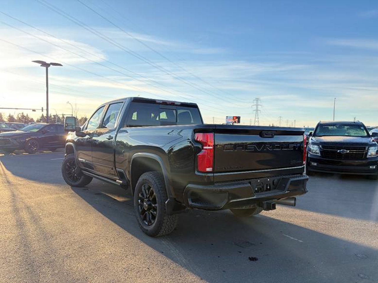 2025 Chevrolet Silverado 3500HD 4WD Crew Cab 159 High Country Black Sherwood Park - photo #3