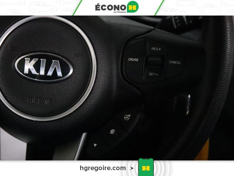 2015 Kia Rondo Grey Saint-Eustache - photo #13
