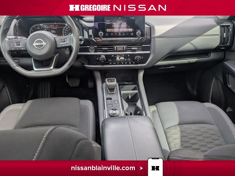Nissan Pathfinder 2024 Gris Laval - photo #17
