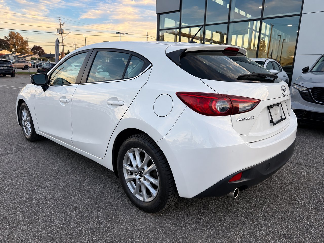 2016 Mazda 3 SPORT GS White Châteauguay - photo #5