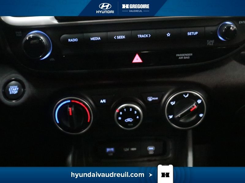 Hyundai Venue 2024 Noir Blainville - photo #26