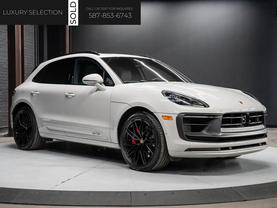 2022 Porsche Macan 2022 White