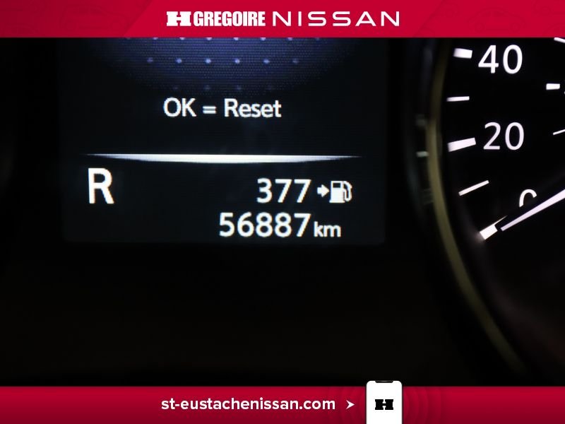 2017 Nissan Rogue Red Laval - photo #17