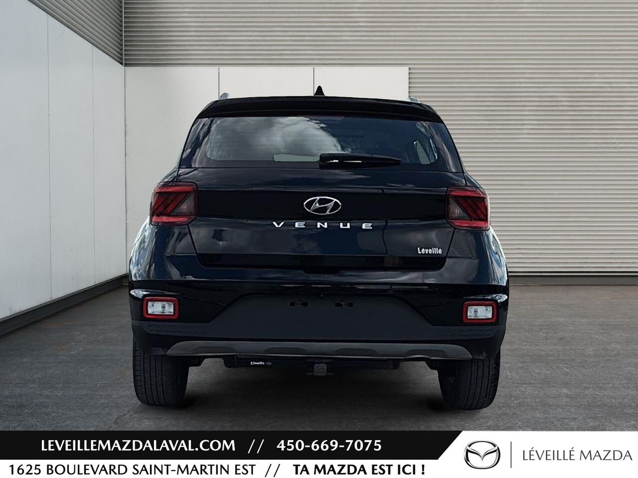 2020 Hyundai Venue Trend IVT Black Laval - photo #6