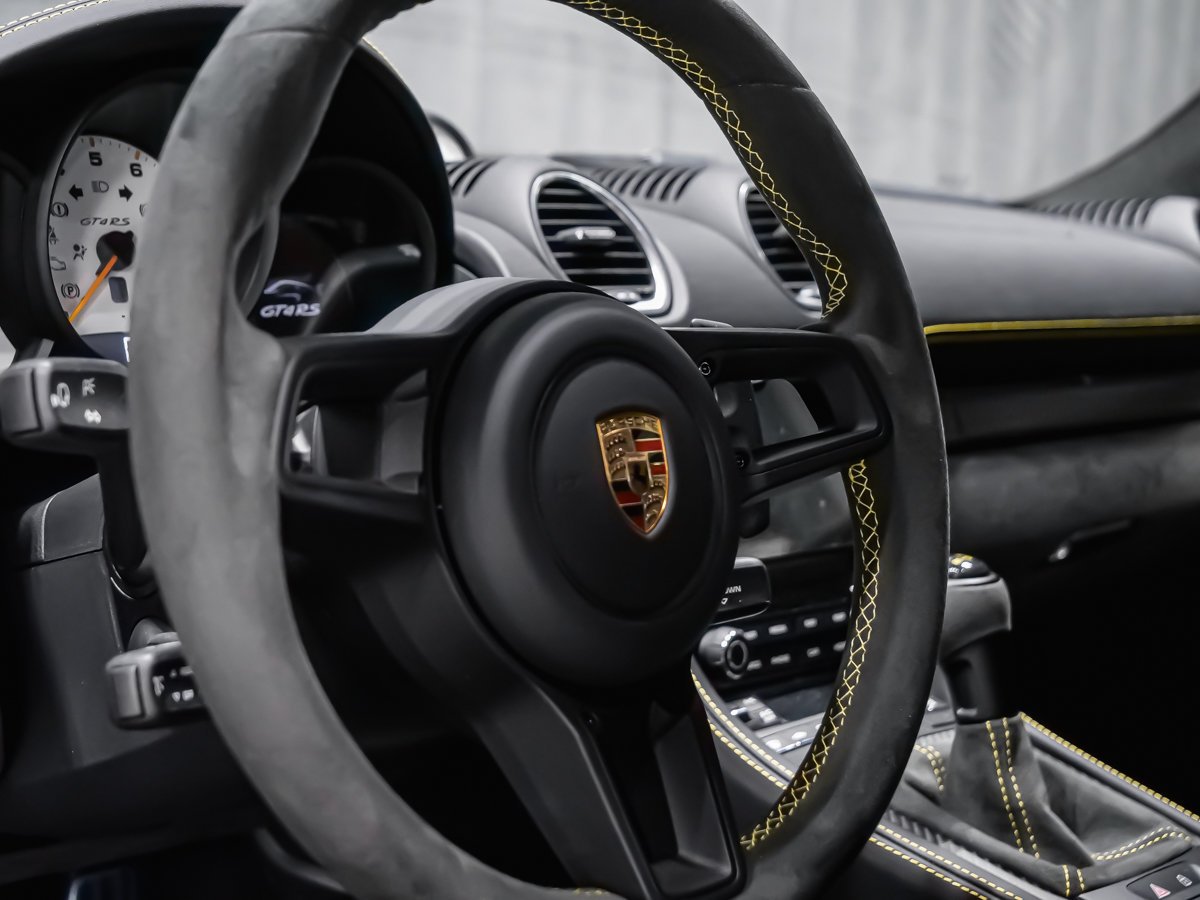 2025 Porsche 718 Cayman GT4 RS White Montreal - photo #17
