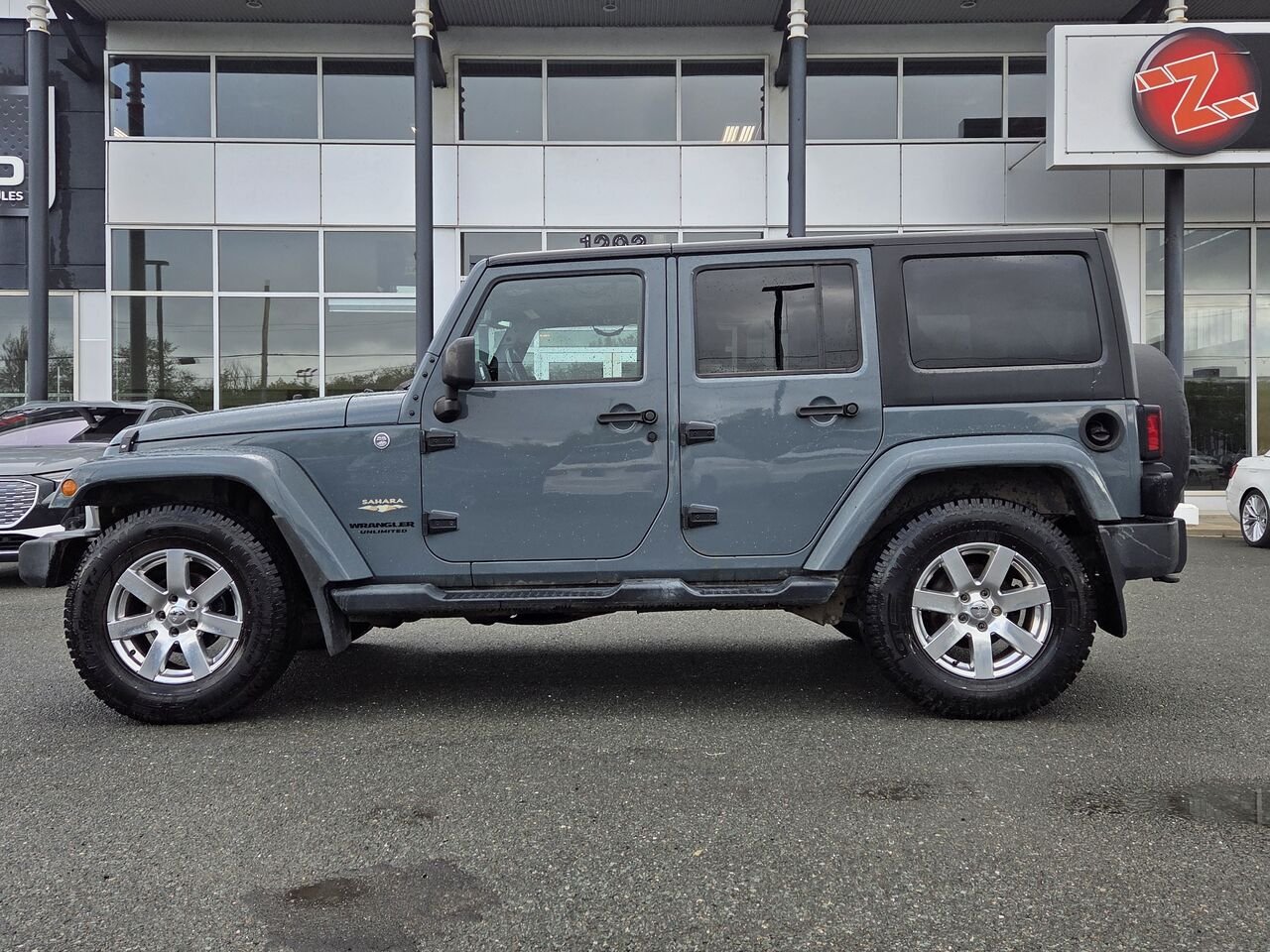 Jeep Wrangler Unlimited Sahara 2015 Gris Granby - photo #2