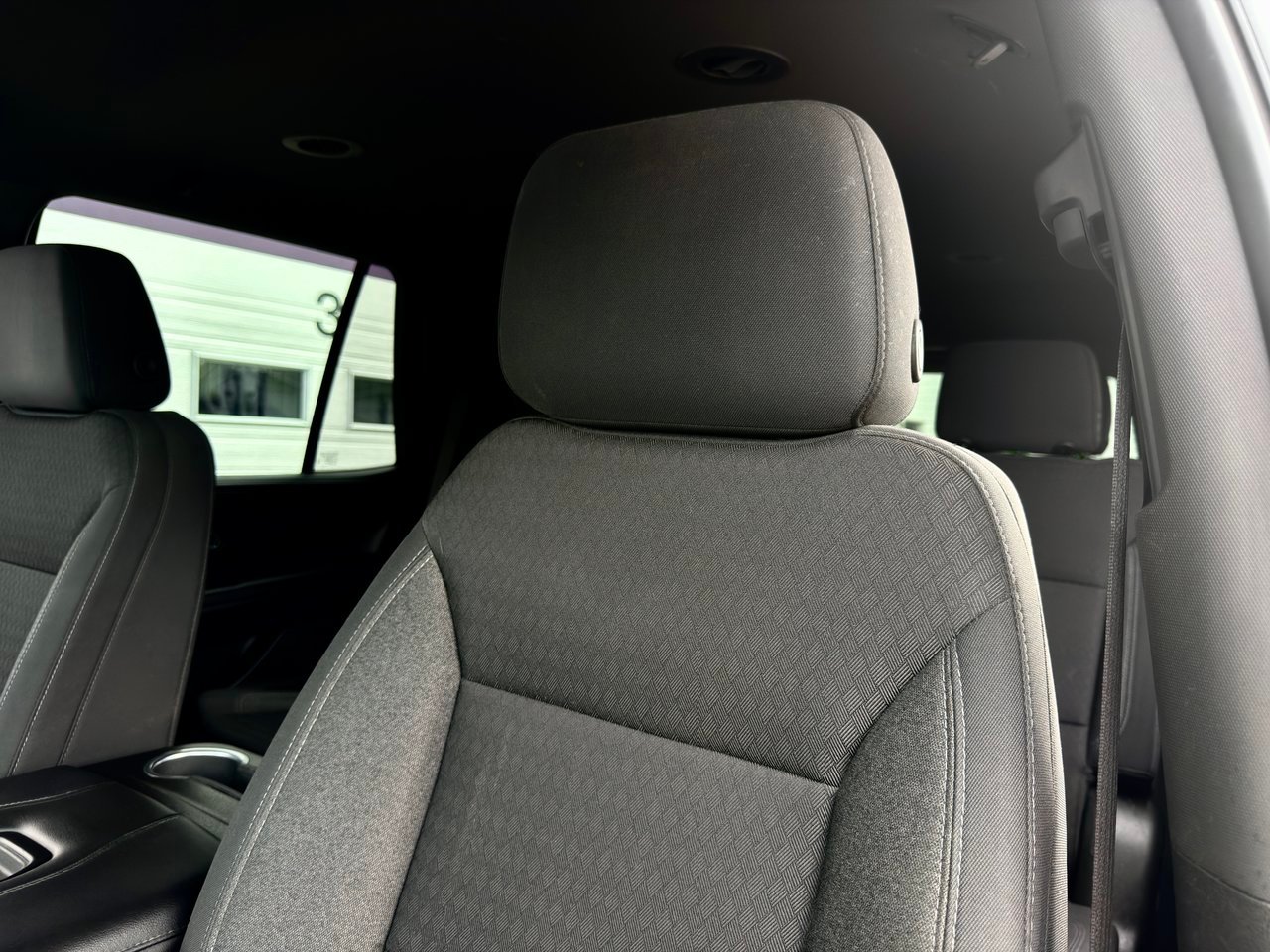 Chevrolet Tahoe 2021 Blanc Notre-Dame-des-Prairies - photo #17