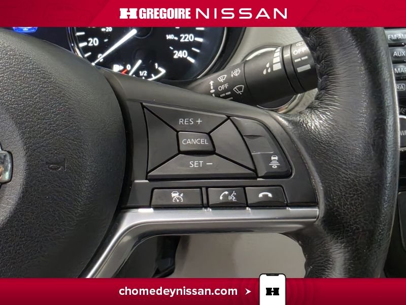 Nissan Qashqai CR7320 | SL AWD Cuir Toit Bancs Chauffants À Partir 2.99% 2018 Bleu Laval - photo #21