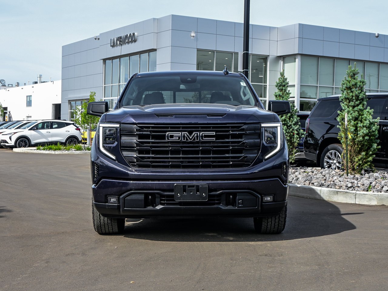 2024 GMC Sierra 1500 4WD Crew Cab 147 Elevation Black Sherwood Park - photo #2