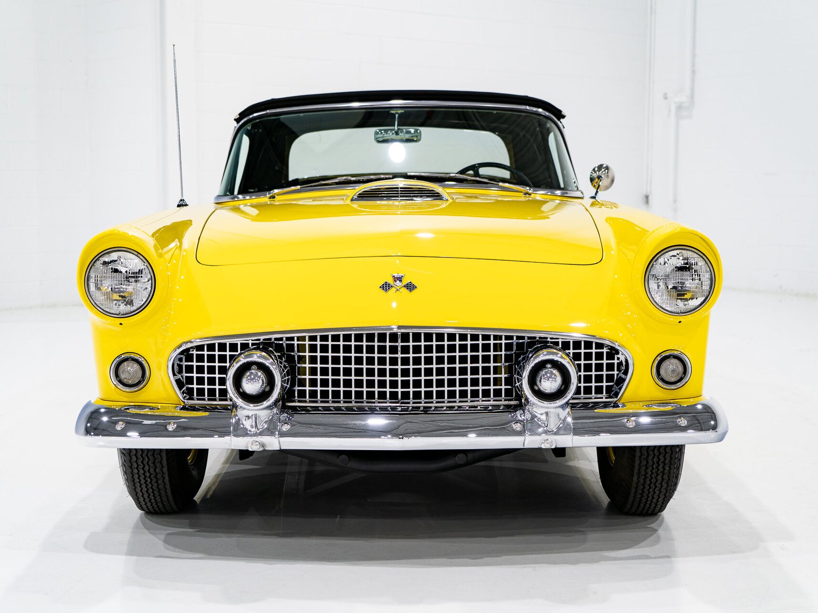 Ford Thunderbird **PRICE IN USD** Fully restored 1955 Montréal - photo #54
