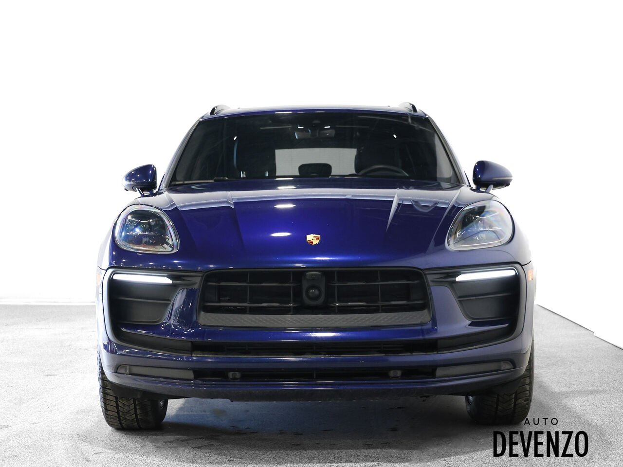 2025 Porsche Macan Blue Saint-Eustache - photo #5