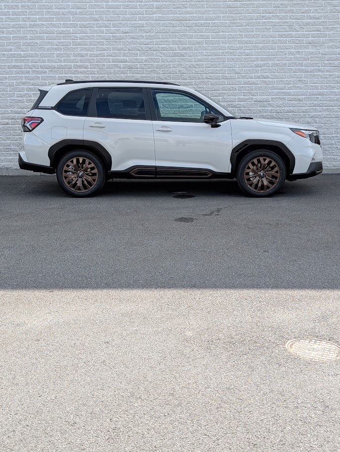 SUBARU Forester SPORT 2026 Blanc cristal nacré Saint-Hyacinthe - photo #2