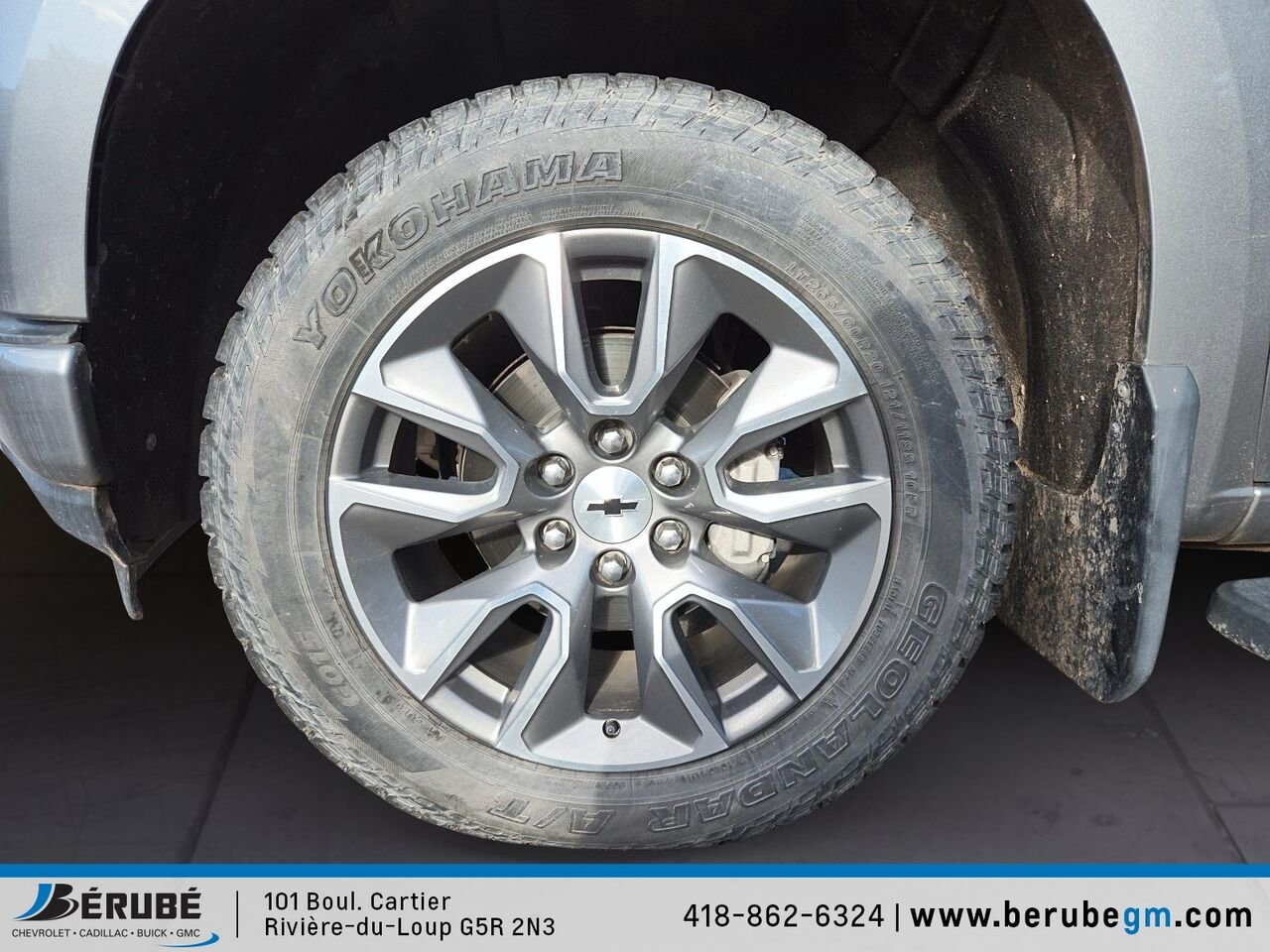 CHEVROLET Silverado 1500 4WD Crew Cab 2019 Gris Rivière-du-Loup - photo #5