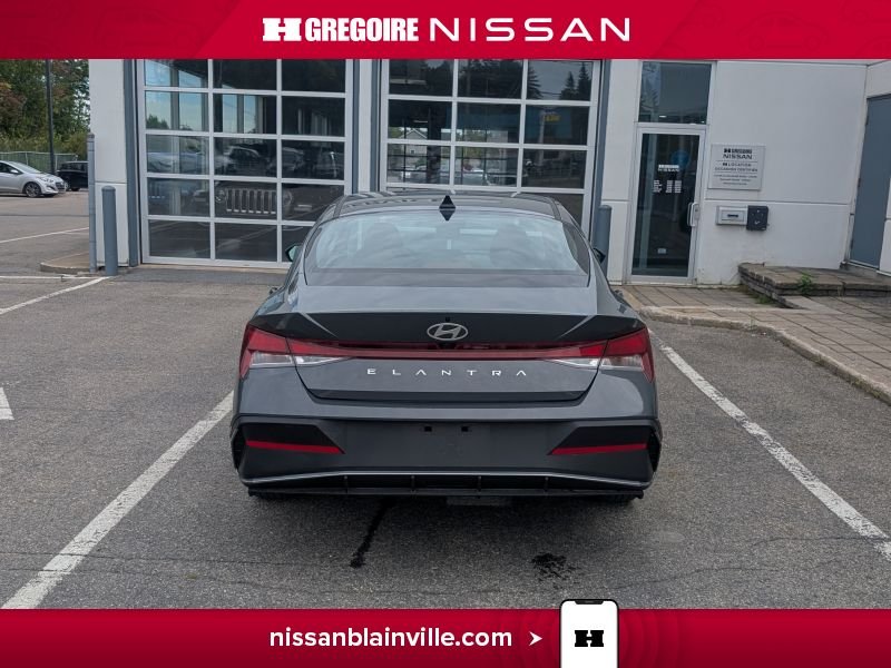 2025 Hyundai Elantra Grey Laval - photo #8