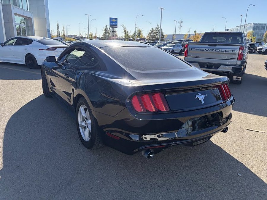 2017 Ford Mustang V6 Coupe 3.7L | Manual Transmission Black