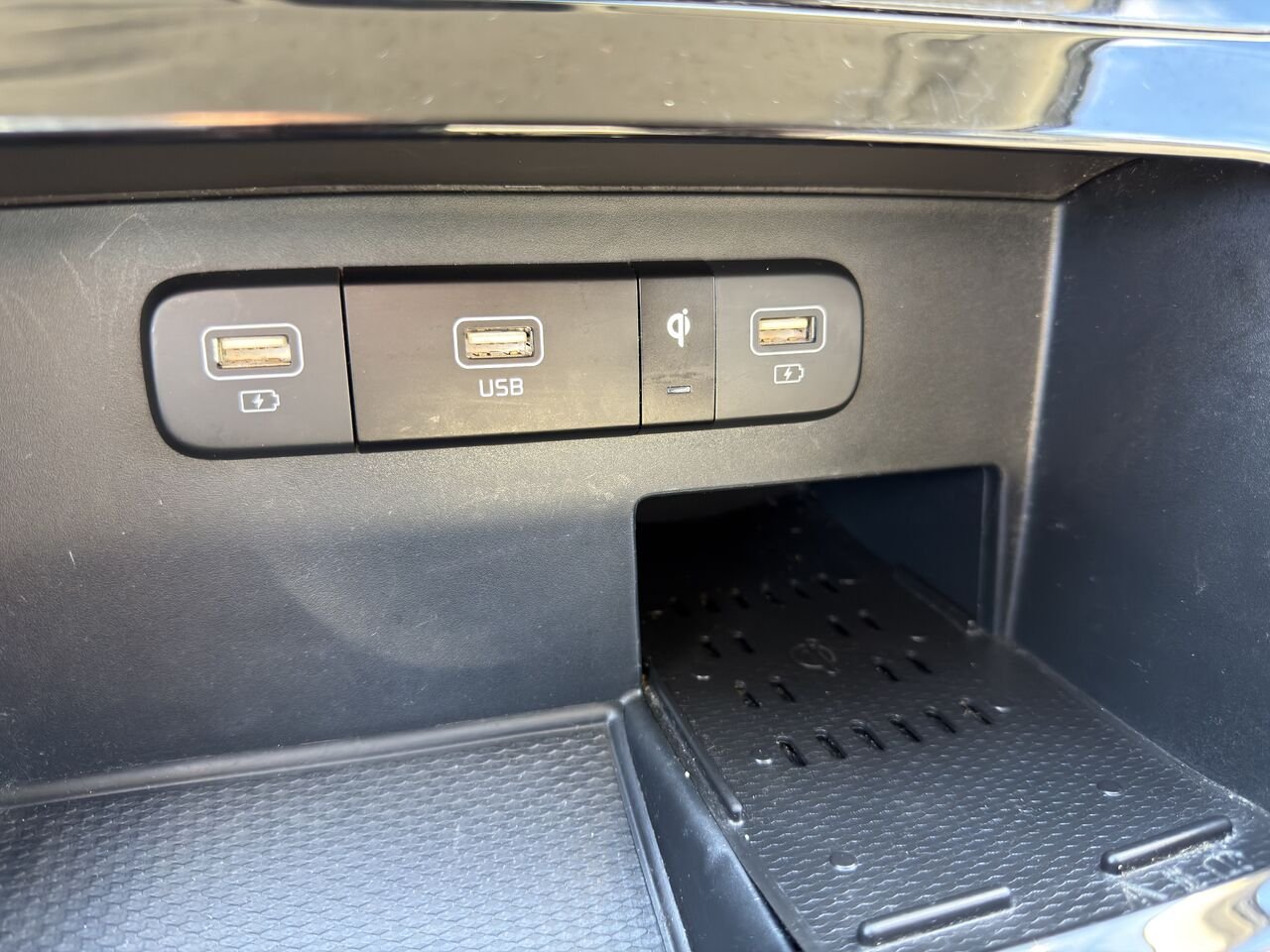 Kia Carnival 2024 Noir Thetford Mines - photo #28