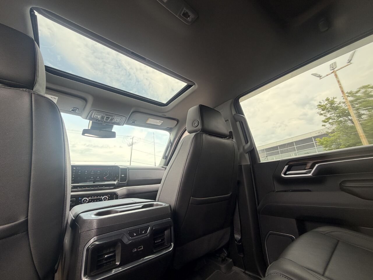 2025 GMC SIERRA K3500 SLT SLT cabine multiplace 4RM 172 po Black Gatineau - photo #10
