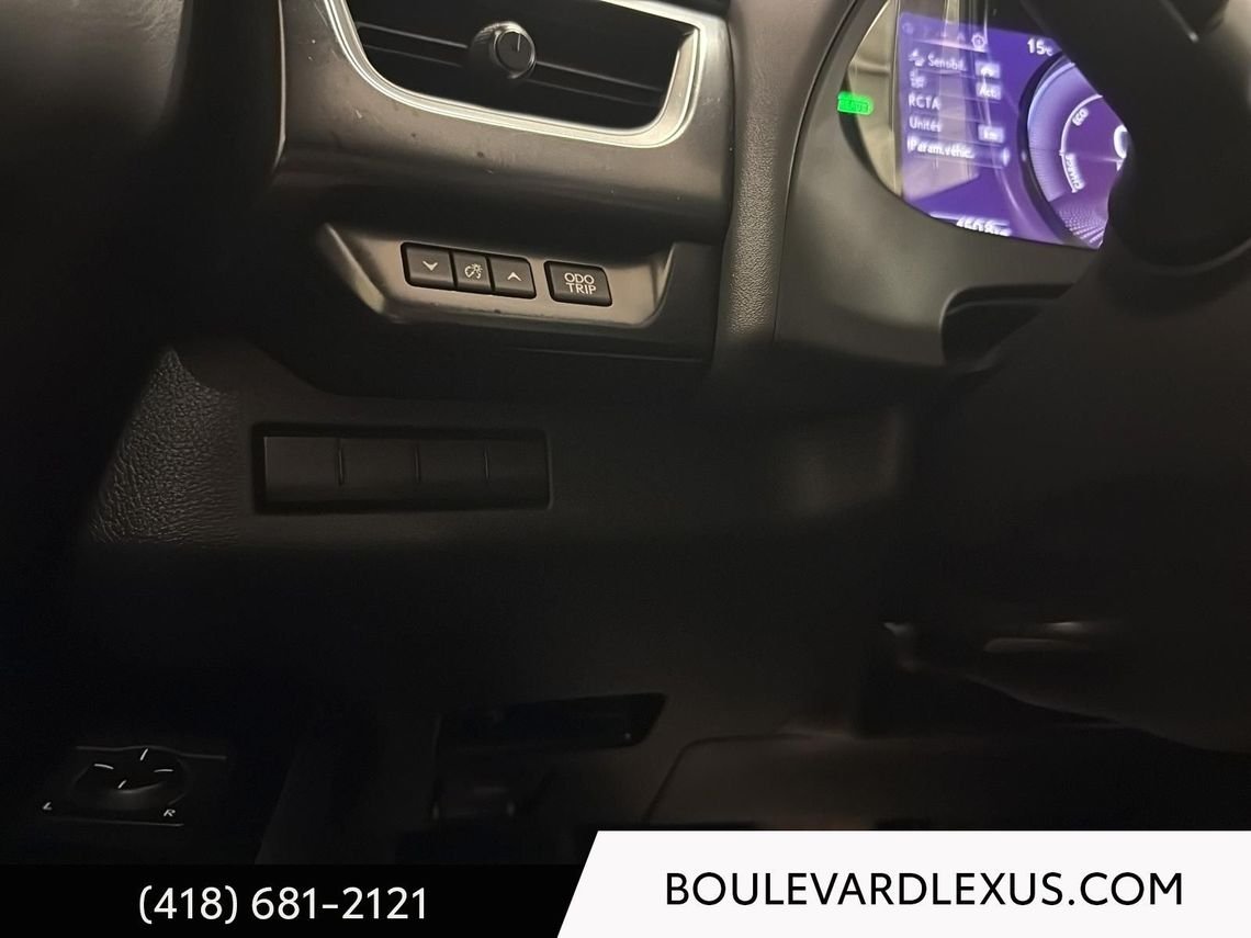 Lexus UX 19323C 2020 Orange Québec - photo #32