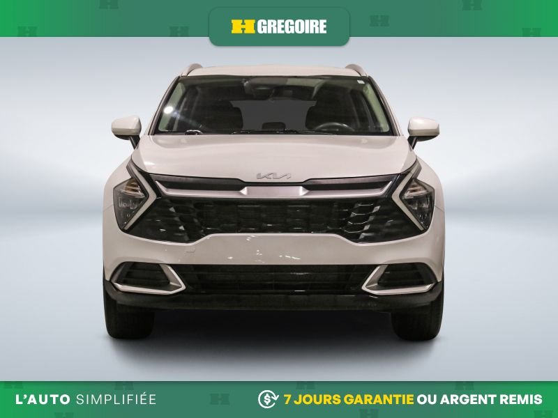 2023 Kia Sportage White Saint-Eustache - photo #1