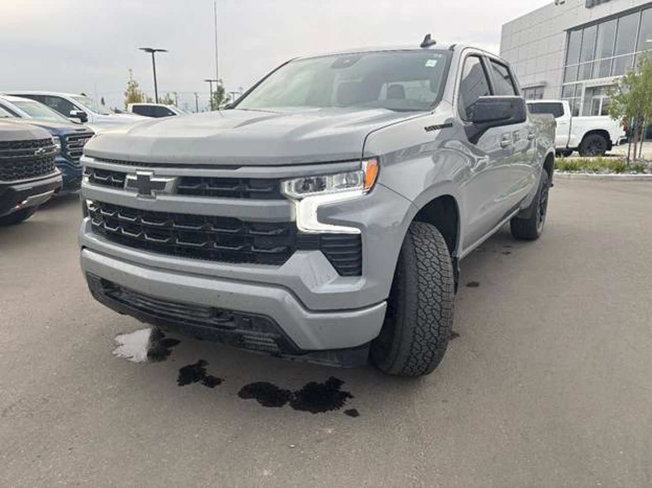 2024 Chevrolet Silverado 1500 4WD Crew Cab 147 RST Grey Sherwood Park - photo #2