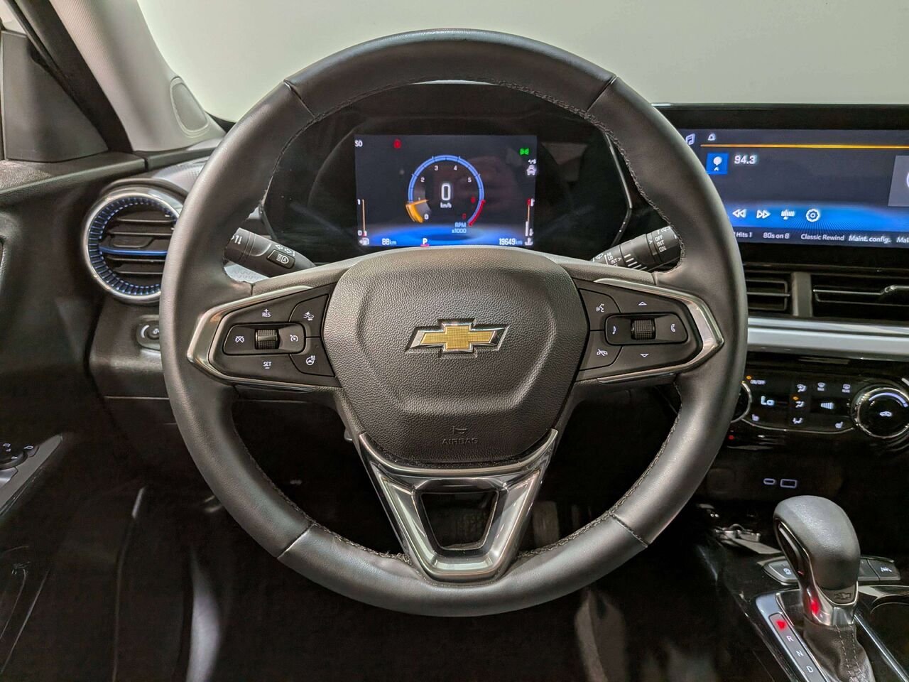 2025 Chevrolet Trax FWD 4dr LT White Val-David - photo #13