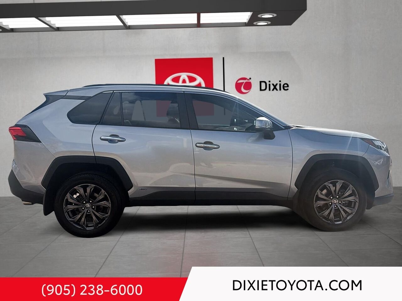 2023 Toyota RAV4 Hybrid Limited AWD / CLEAN CARFAX / HEATED AND VENTILATED SEATS / MOONROOF / ALLOY WHEELS / CARPLAY AND ANDROID AUTO Silver Mississauga - photo #2