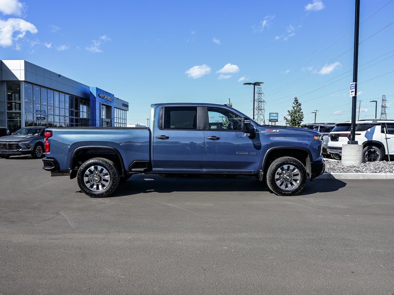 2026 Chevrolet Silverado 2500HD 4WD Crew Cab 159 Custom Blue Sherwood Park - photo #14