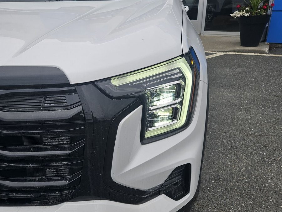 2027 GMC Terrain 2027 Summit White