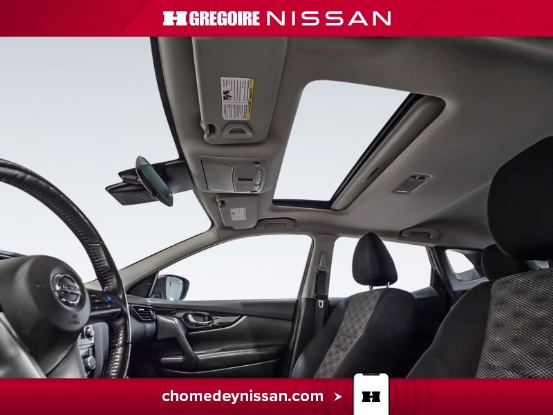 2022 Nissan Qashqai Red Laval - photo #16