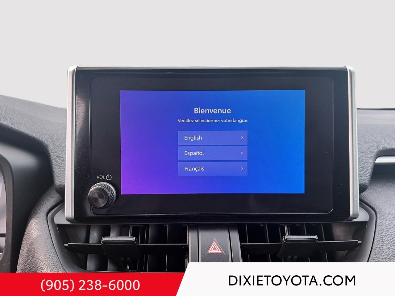 2023 Toyota RAV4 Hybrid XLE AWD / CLEAN CARFAX / HEATED SEATS / MOONROOF / ALLOY WHEELS / CARPLAY AND ANDROID AUTO White Mississauga - photo #14