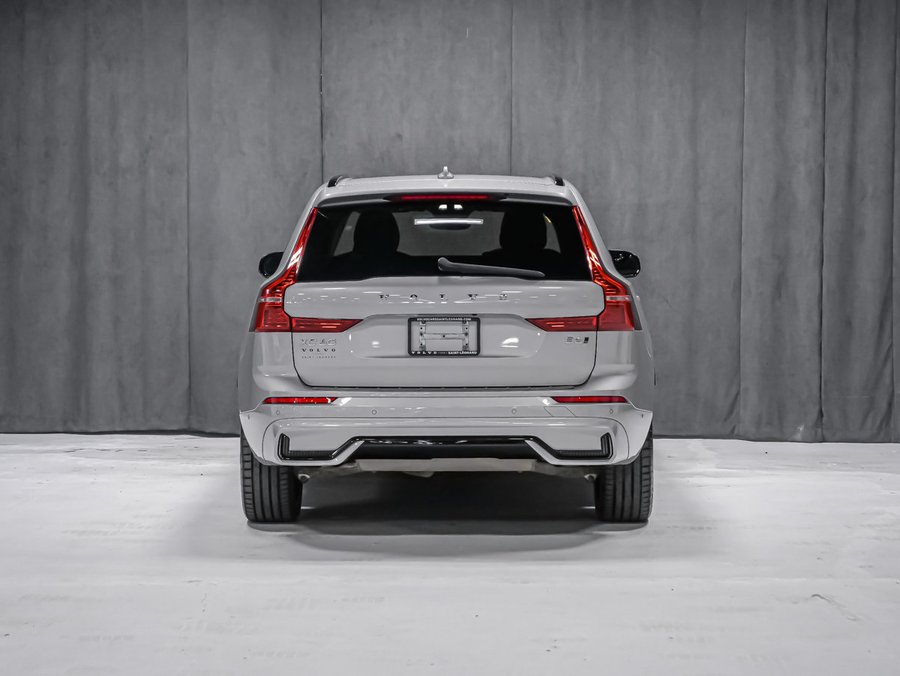 Volvo XC60 Ultimate Dark Theme 2023