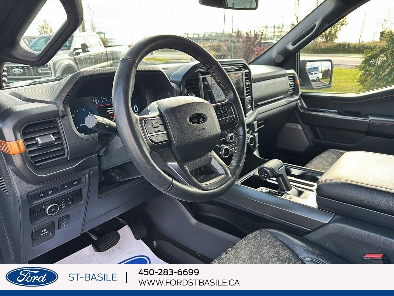Ford F-150 2024 Blanc Saint-Basile-le-Grand - photo #18