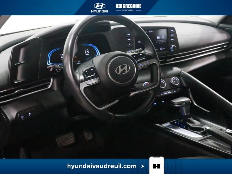 2024 Hyundai Elantra Grey Laval - photo #15