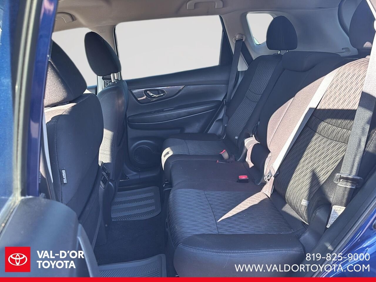 2020 Nissan Rogue SV TI Blue Val-d'Or - photo #8