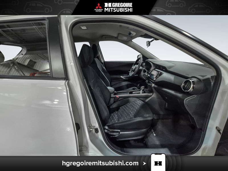 Nissan Kicks MA4607 | SV * Mags * Caméra * Carplay * Bluetooth 2025 Blanc Laval - photo #14