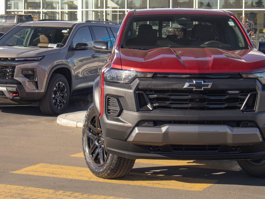 2024 Chevrolet Colorado 4WD Trail Boss 2.7T | Adaptive Cruise Red