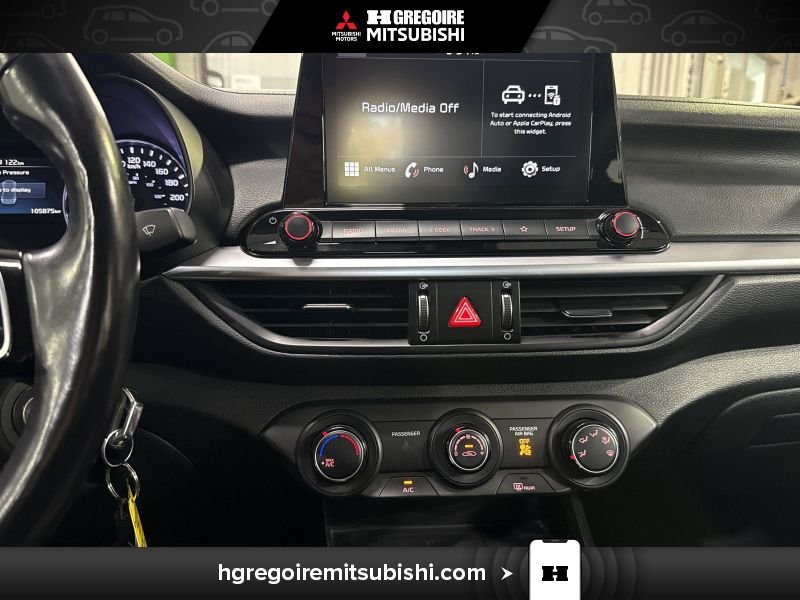 2022 Kia Forte Blue Blainville - photo #27