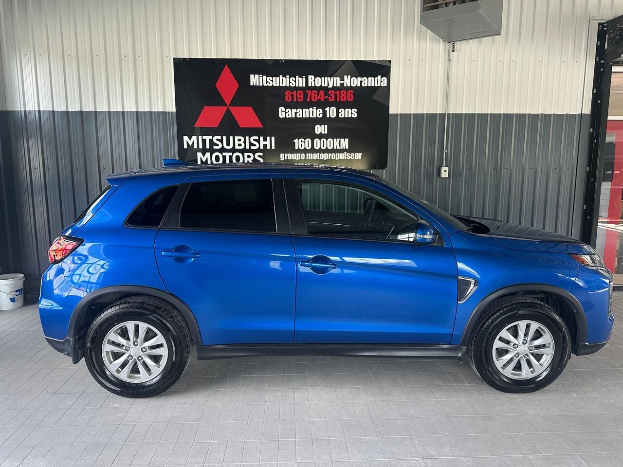 2023 Mitsubishi RVR Blue  - photo #5