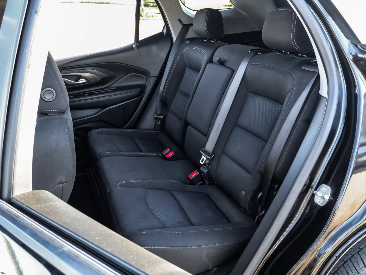 2023 GMC Terrain AWD 4dr SLE Black Sherwood Park - photo #15