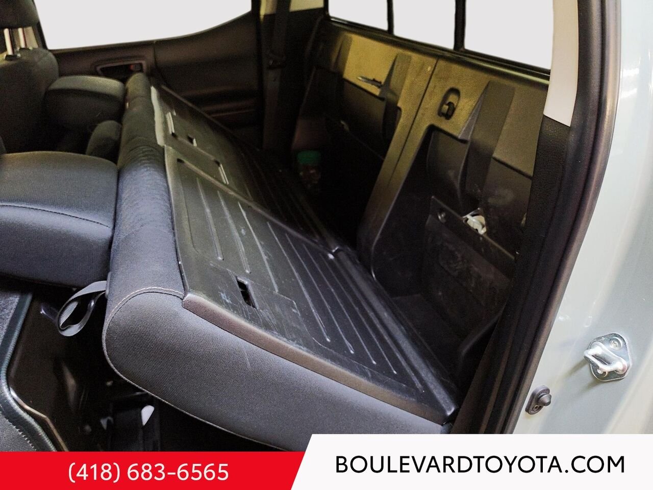 Toyota Tacoma 100089A-122 | DOUBLE CAB 4X4 EMP.COURT 2023 Gris Québec - photo #21