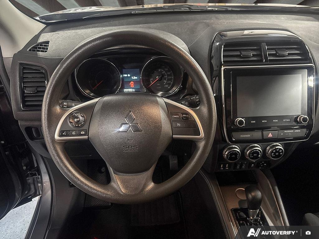 2024 Mitsubishi RVR 264037 | ES, less than 32,000km very clean vehicle Grey Edmonton - photo #11