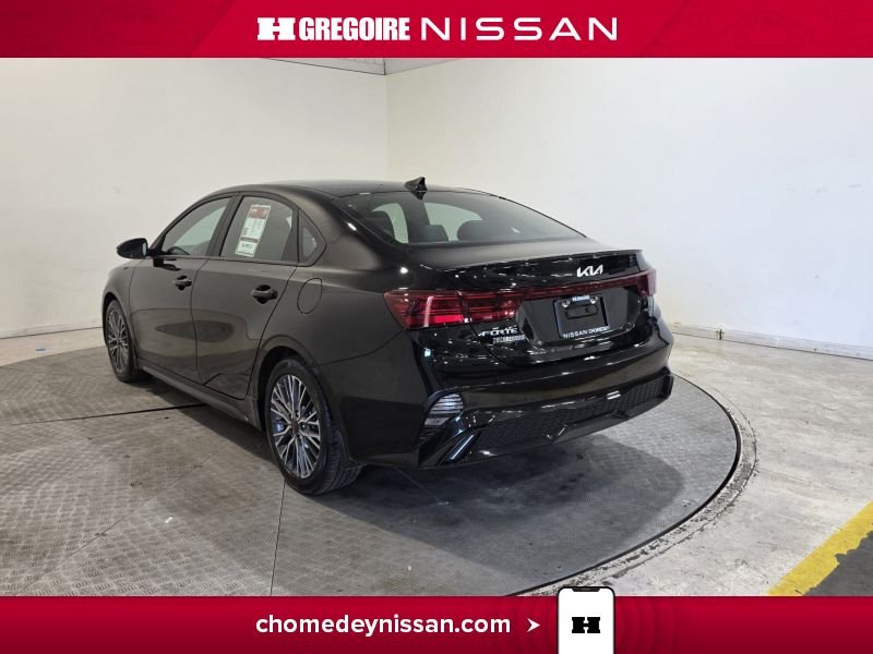 Kia Forte CP7325 | GT-Line Cuir * Toit * Mag * Carplay * 2024 Noir Laval - photo #5