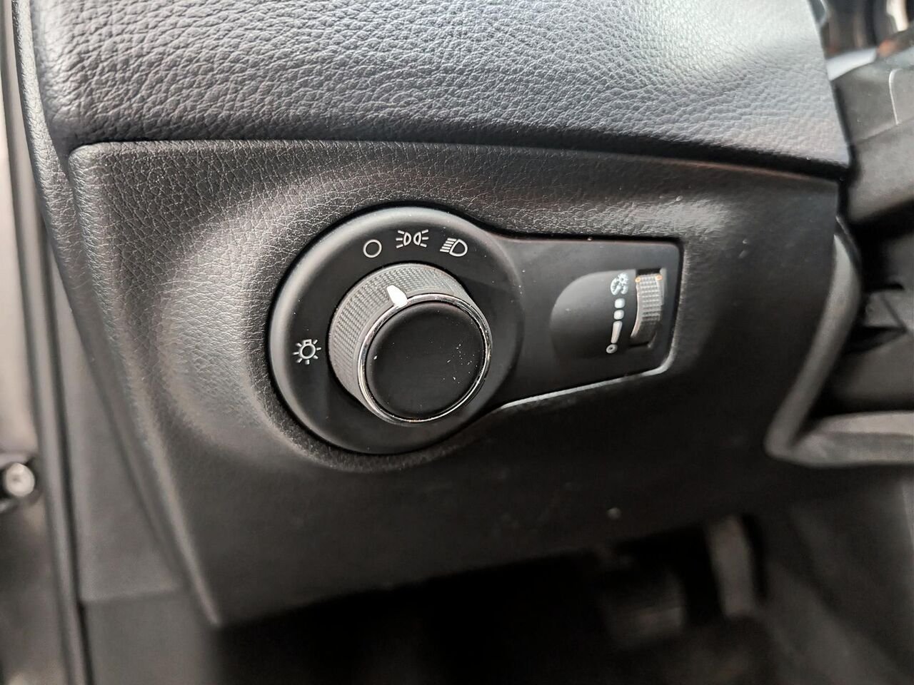 JEEP COMPASS SPORT 2018 Gris Saint-Hyacinthe - photo #16