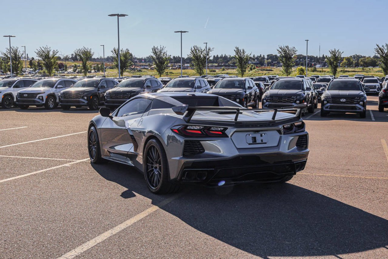 2024 Chevrolet Corvette 2dr Stingray Conv w/2LT Hypersonic Gray Metallic Sherwood Park - photo #5