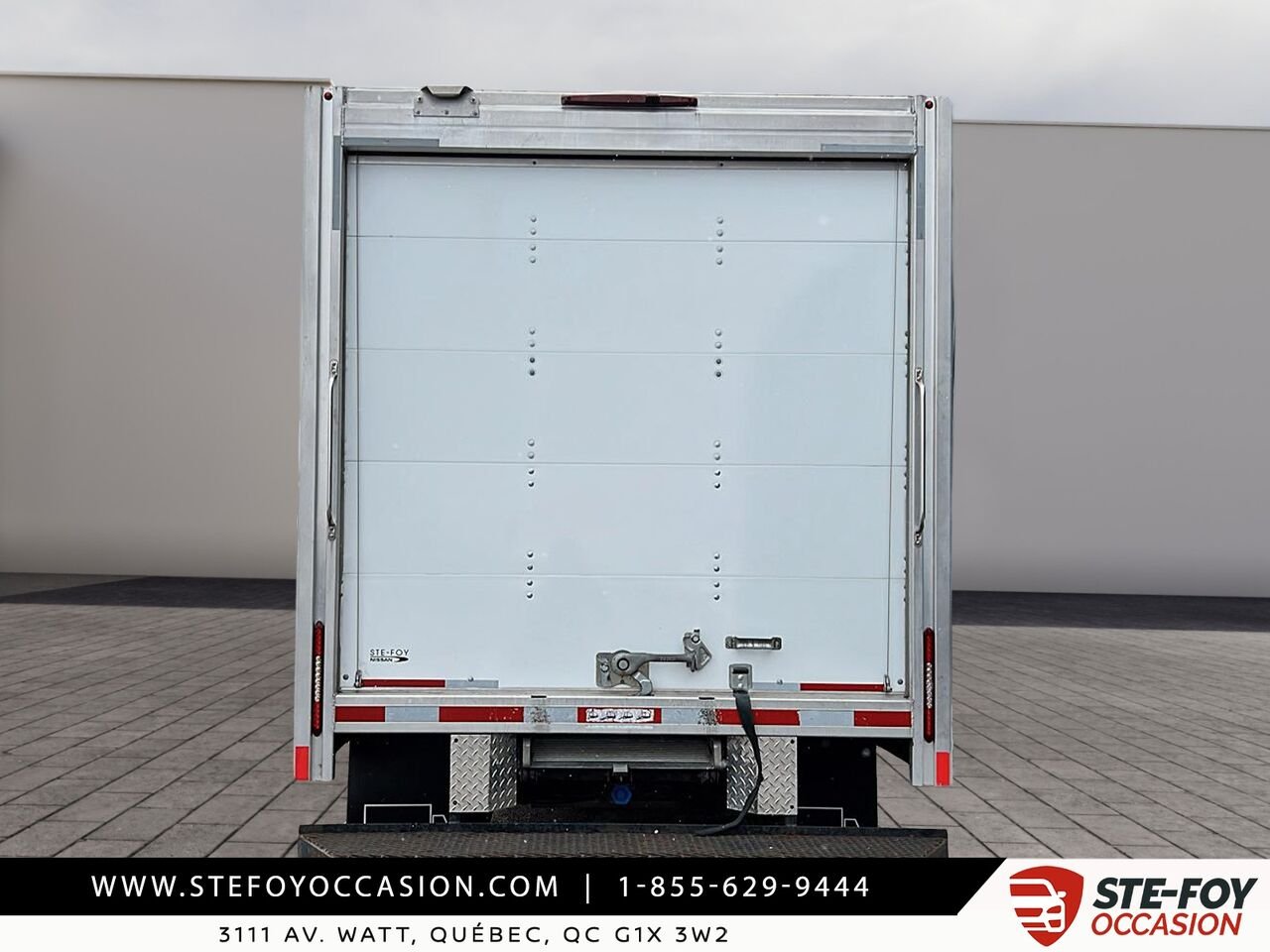 2023 GMC Fourgonnette commerciale tronquée Savana White Québec - photo #2