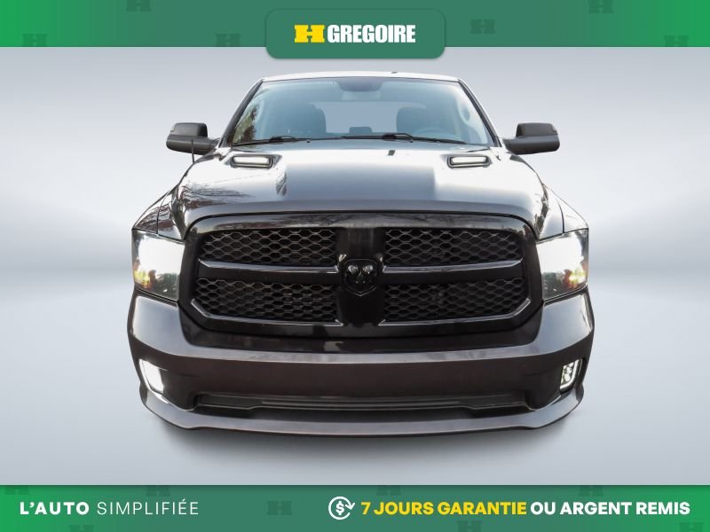 2019 Ram 1500 Grey Saint-Eustache - photo #1