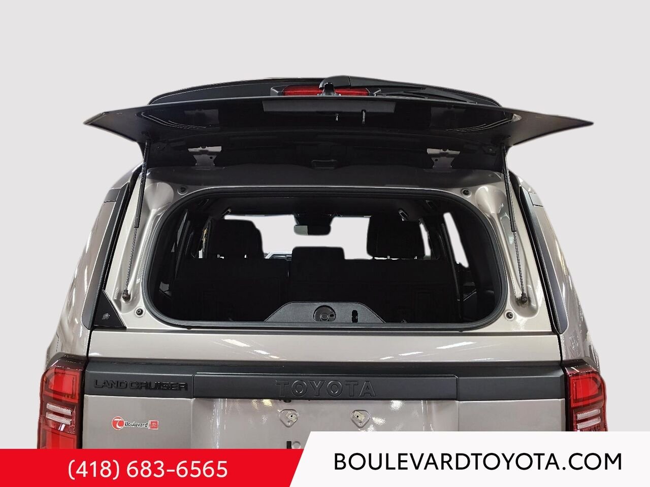 Toyota Land Cruiser 100300A-80 | 1958 2024 Gris Québec - photo #5